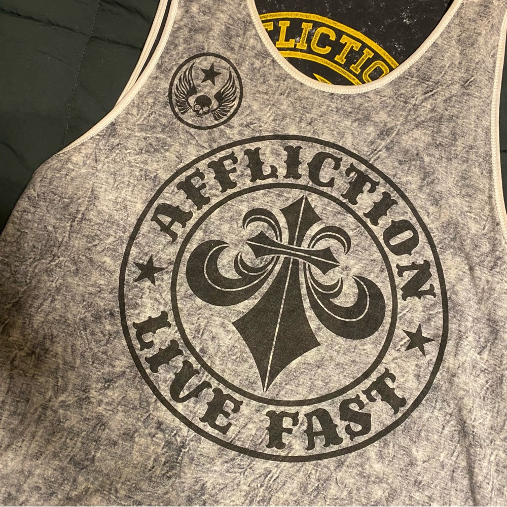 Reversible affliction tank- size large
